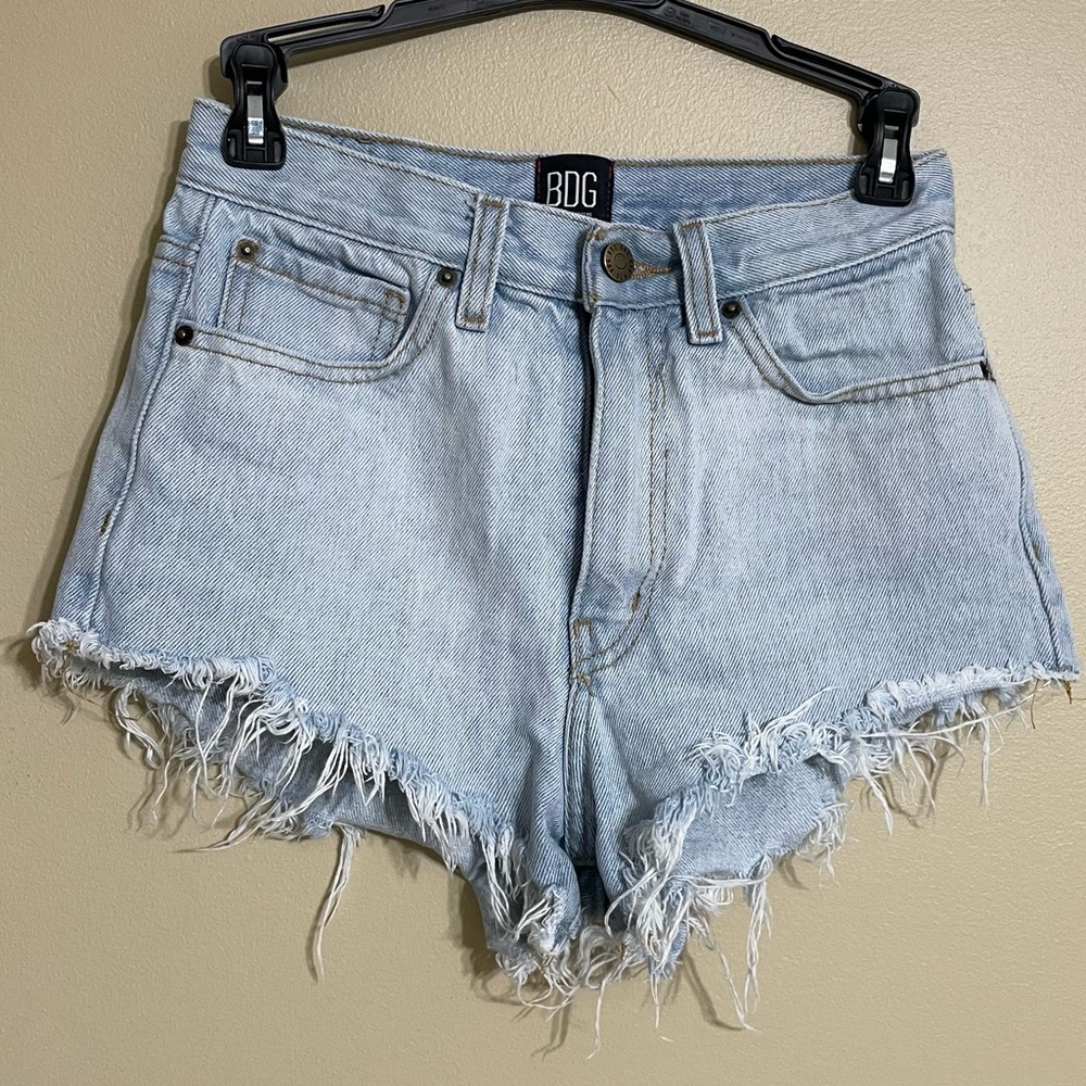 BDG‎ High rise cheeky shorts cotton distressed light wash size 25